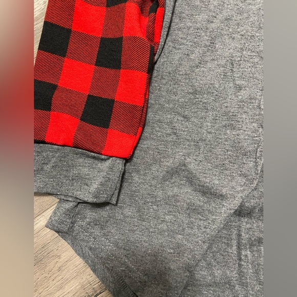 Women’s Large Christmas shirt - Picture 4 of 4